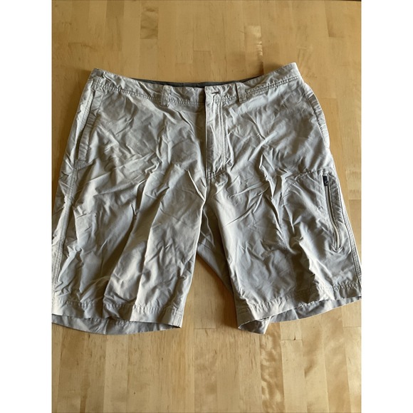 Patagonia Other - Patagonia Hiking Khaki Tan Lightweight 5 Outdoor Shorts Mens 36 Flaw